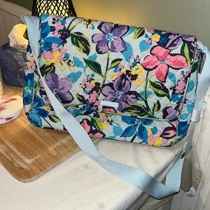 Vera Bradley messenger bag